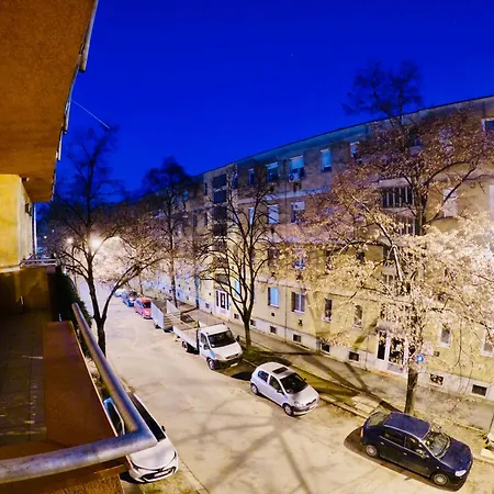 Amo Apartment